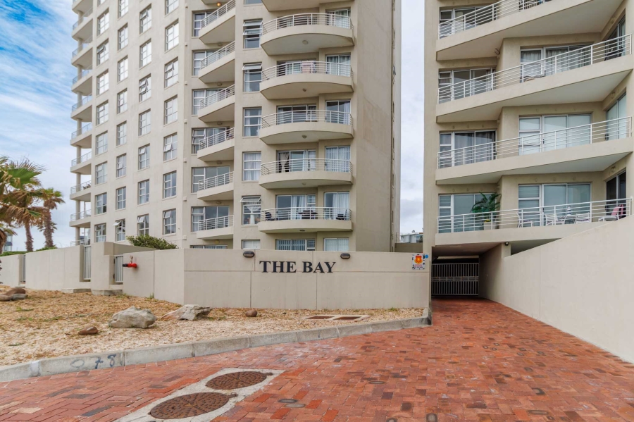 To Let 3 Bedroom Property for Rent in Bloubergrant Western Cape